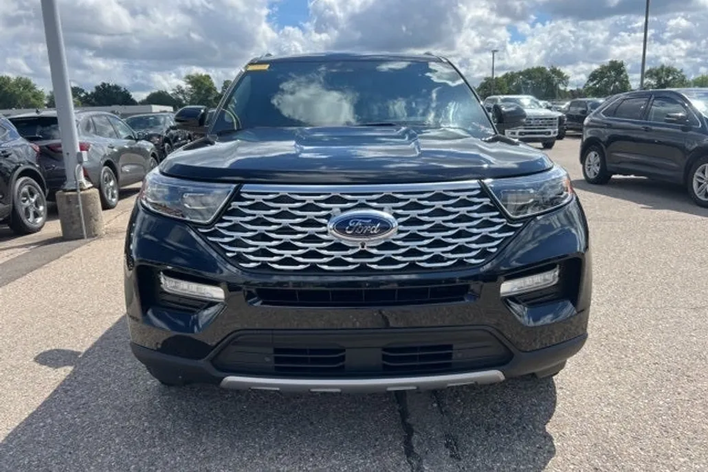 2023 Ford Explorer Platinum photo 1