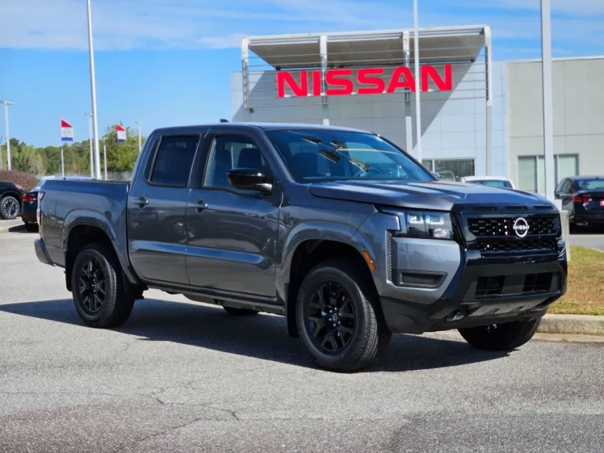 2026 Nissan Frontier SV Crew Cab photo 1