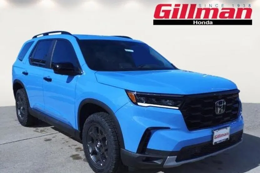 2025 Honda Pilot TrailSport photo 1