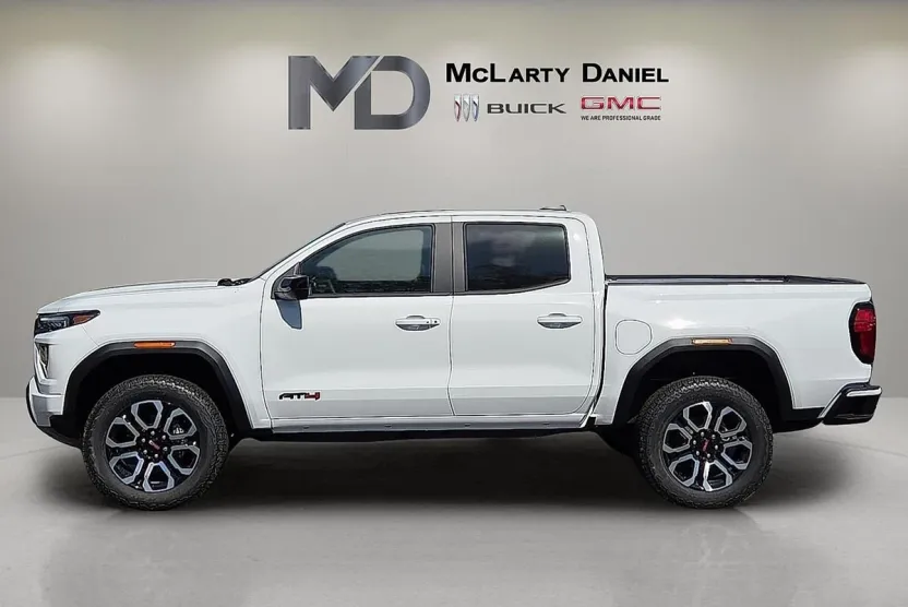 2026 Gmc Canyon AT4 photo 1