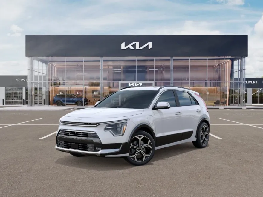 2025 Kia Niro Plug-In Hybrid SX photo 1