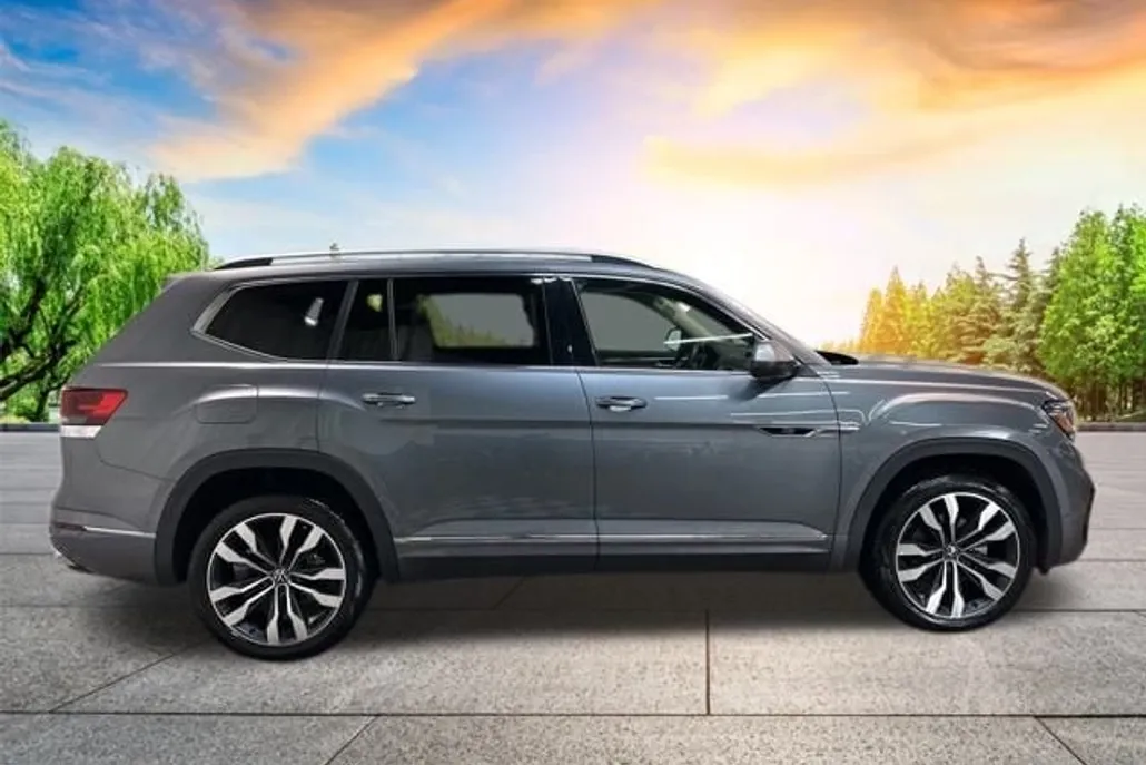 2022 Volkswagen Atlas V6 SEL Premium R-Line photo 1