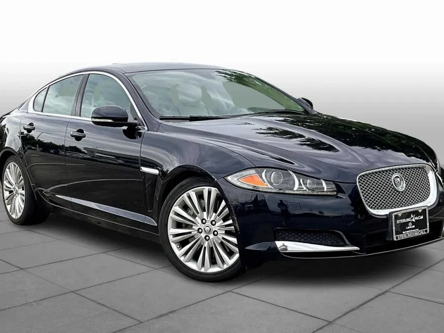 2012 Jaguar XF Portfolio photo 1