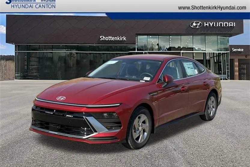 2025 Hyundai Sonata SE photo 1