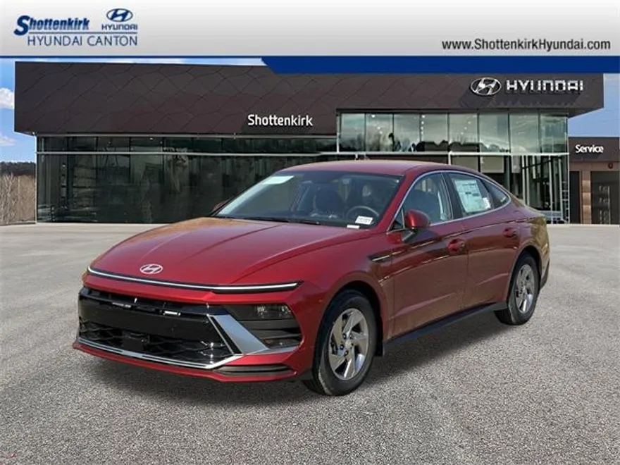2025 Hyundai Sonata SE photo 1