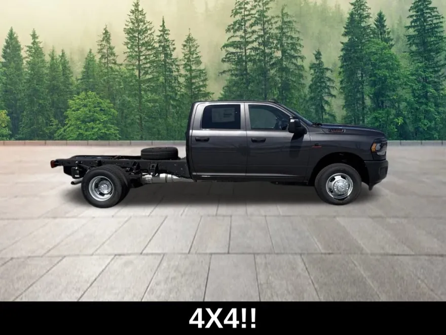 2023 Ram 3500 Tradesman photo 1