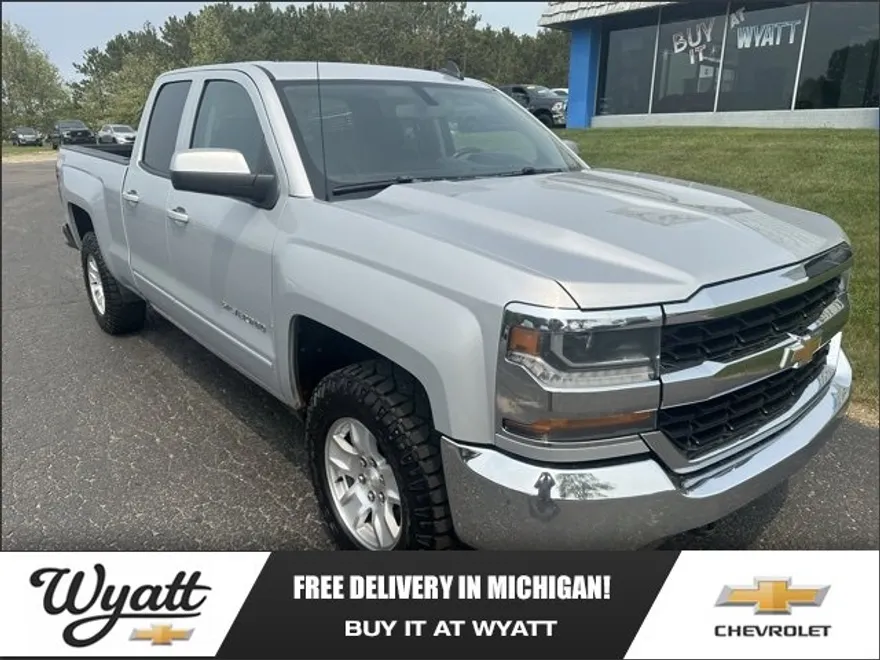 2018 Chevrolet Silverado 1500 LT photo 1
