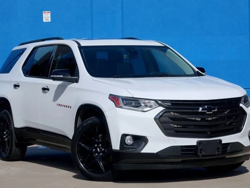 2021 Chevrolet Traverse Premier photo 1