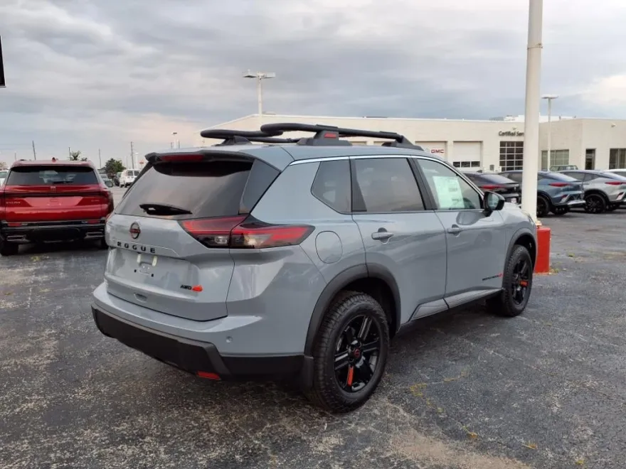 2026 Nissan Rogue SV photo 1