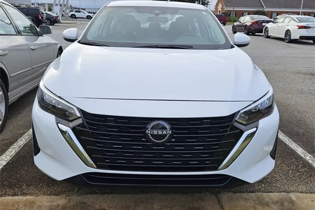 2025 Nissan Sentra S photo 1