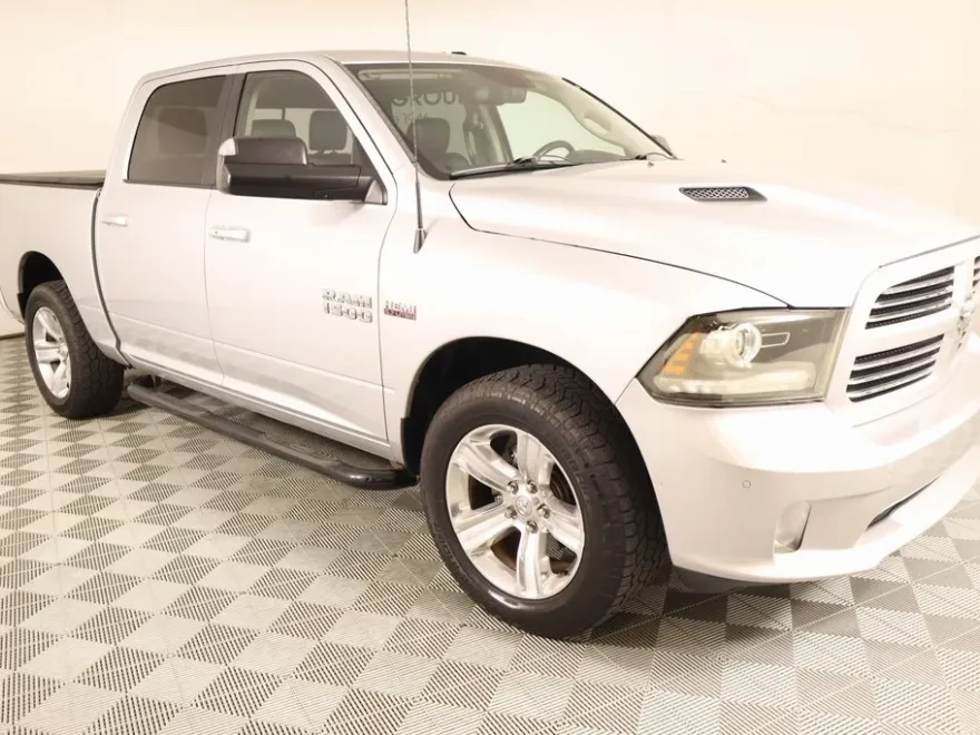 2015 Ram 1500 Sport photo 1