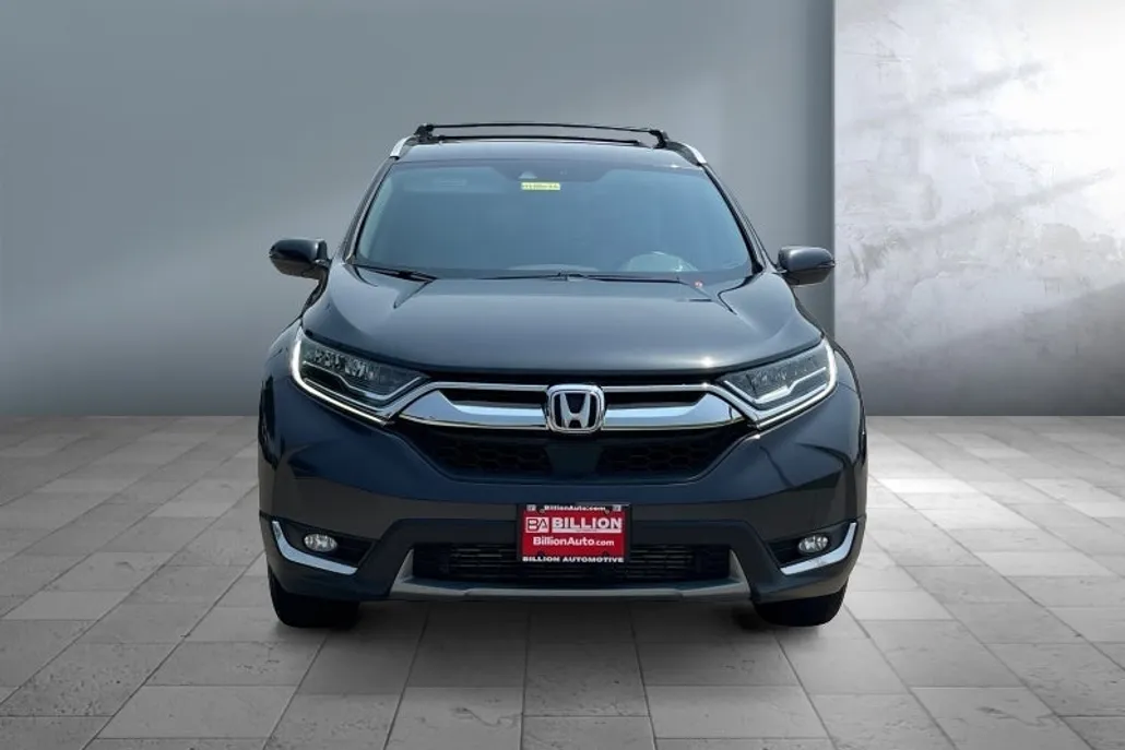 2018 Honda CR-V Touring photo 1