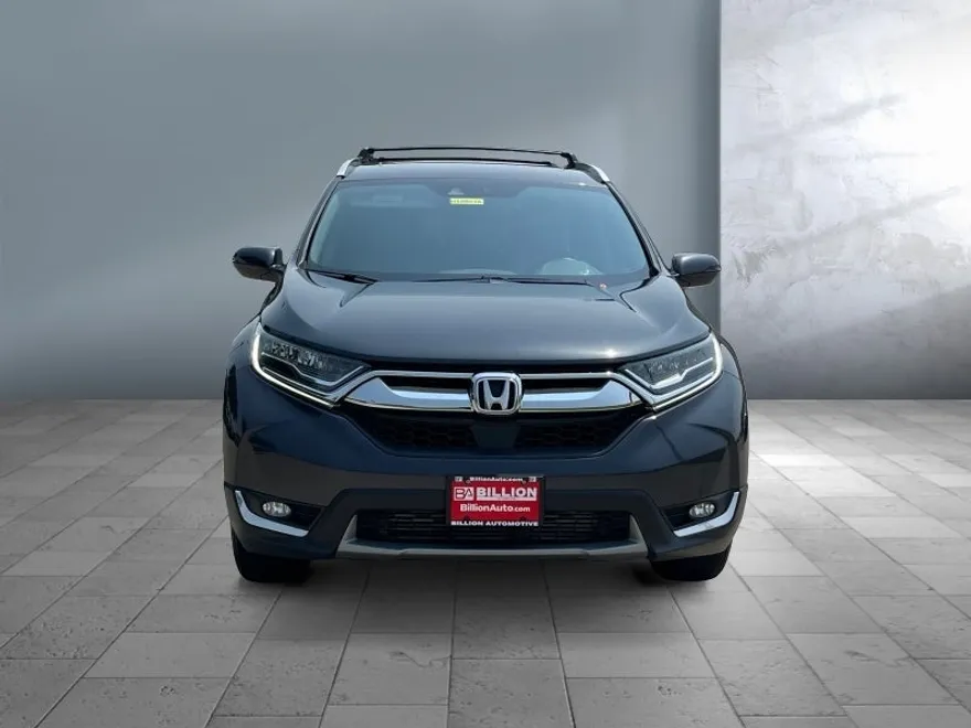 2018 Honda CR-V Touring photo 1