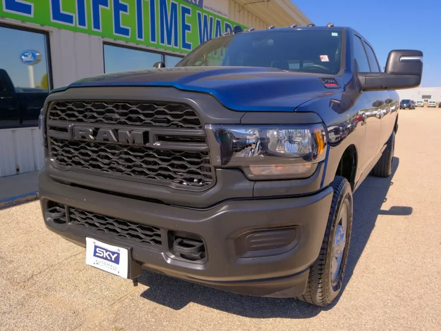2024 Ram 2500 Tradesman photo 1