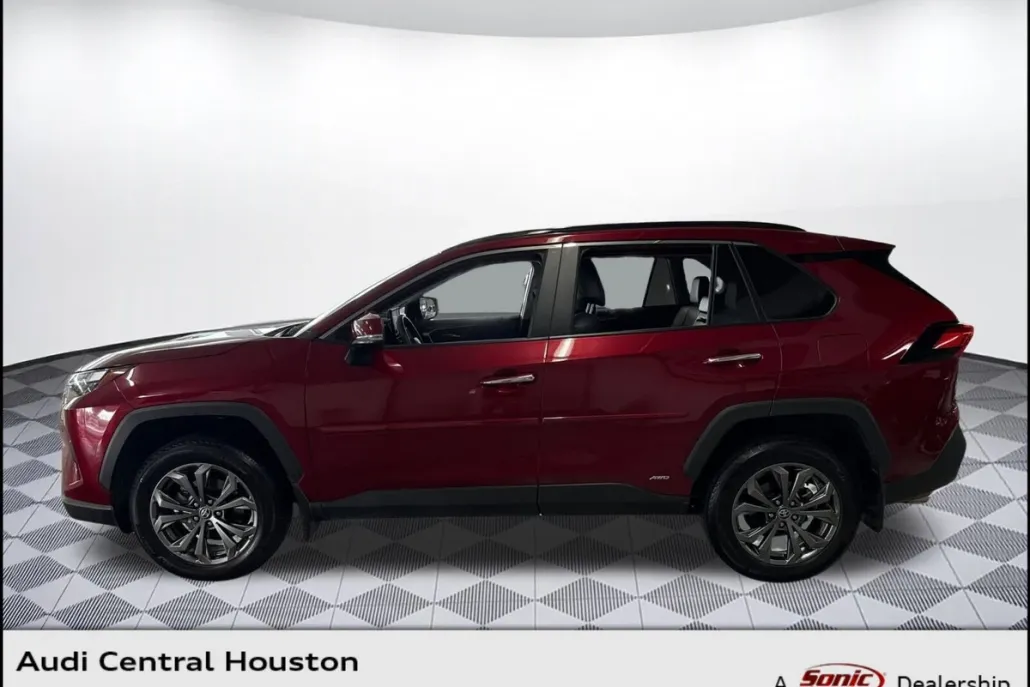 2024 Toyota RAV4 Hybrid Limited photo 1
