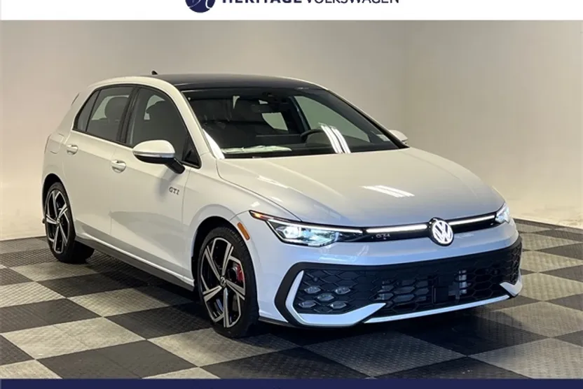 2025 Volkswagen Golf GTI SE photo 1