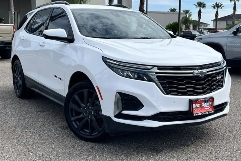 2022 Chevrolet Equinox RS photo 1