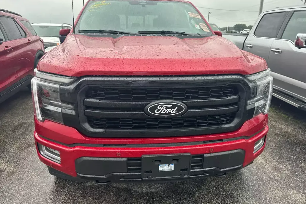 2024 Ford F-150 Lariat photo 1