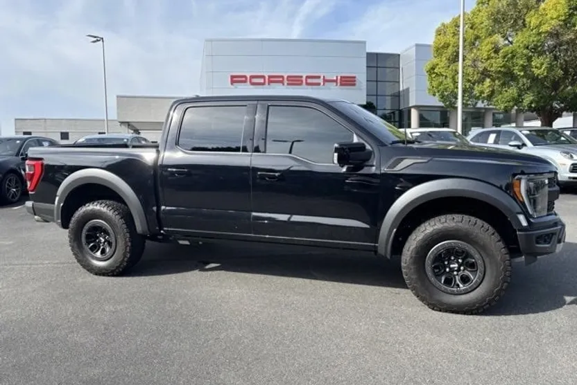 2023 Ford F-150 Raptor photo 1