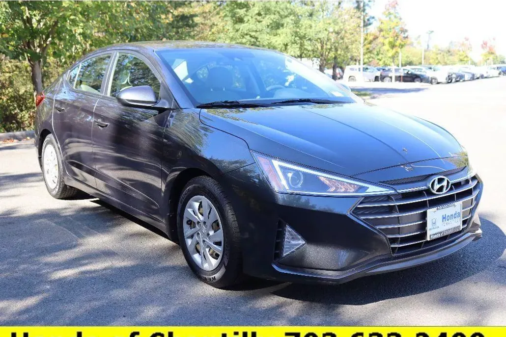 2020 Hyundai Elantra SE photo 1