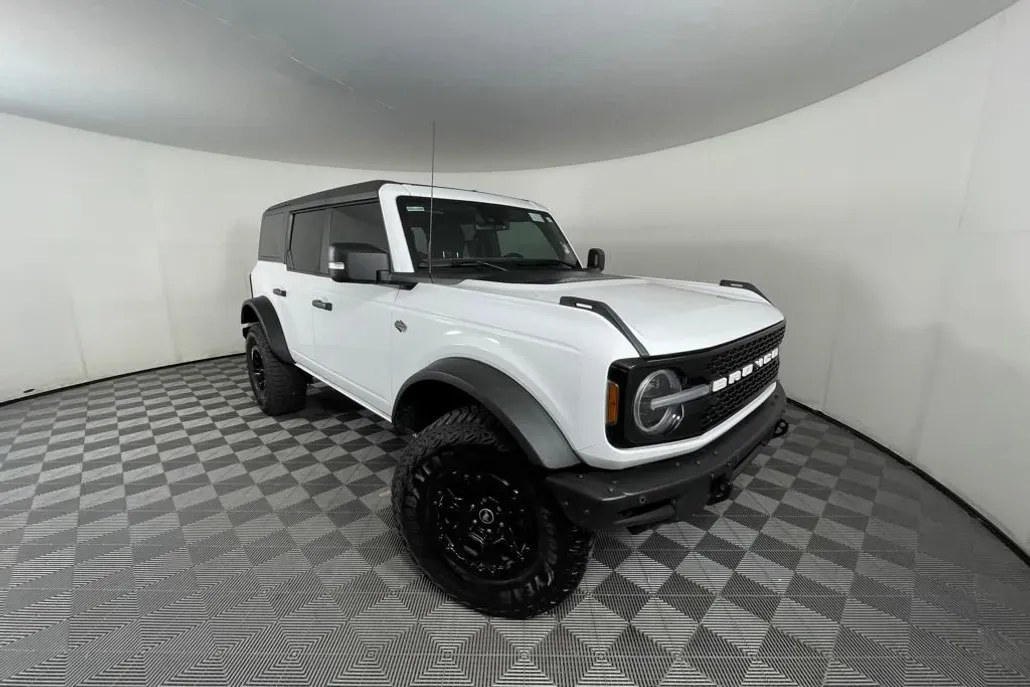 2022 Ford Bronco Wildtrak photo 1