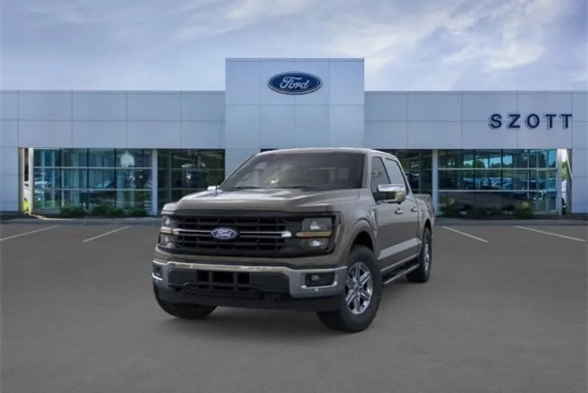 2025 Ford F-150 XLT photo 1