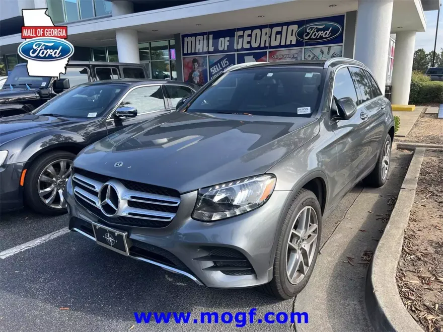 2017 Mercedes Benz GLC 300 photo 1