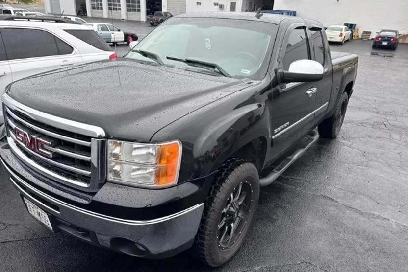 2012 Gmc Sierra 1500 SLE photo 1