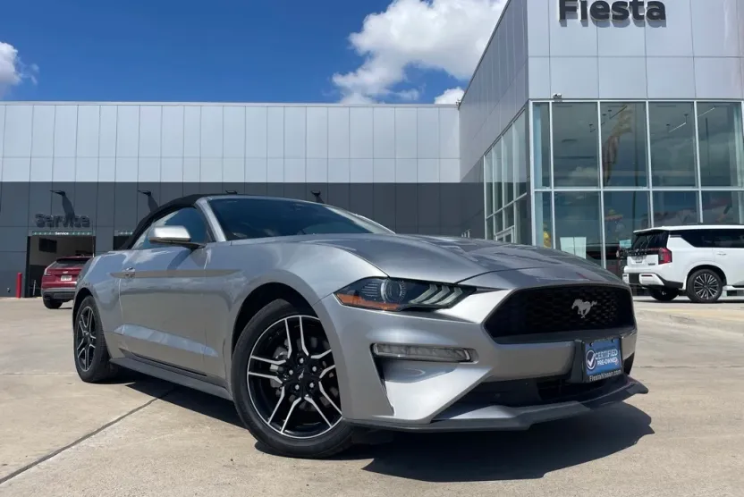 2023 Ford Mustang EcoBoost Premium photo 1