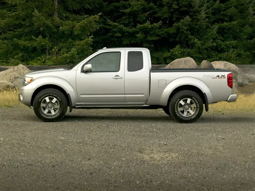 2017 Nissan Frontier SV photo 1