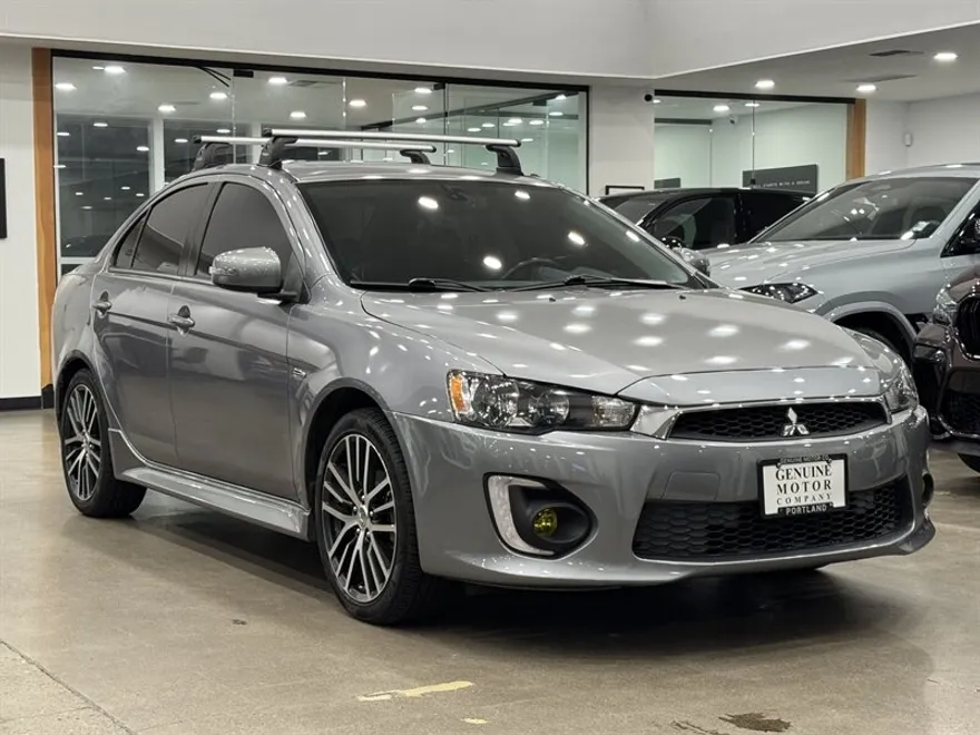 2017 Mitsubishi Lancer SEL photo 1