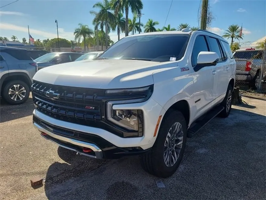 2025 Chevrolet Tahoe Z71 photo 1