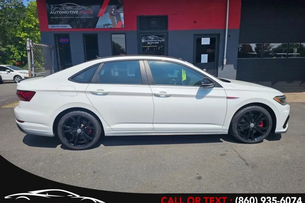 2019 Volkswagen Jetta GLI Anniversary Edition photo 1
