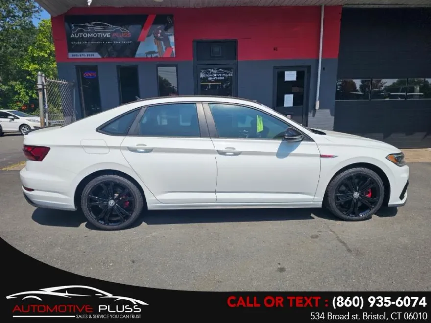 2019 Volkswagen Jetta GLI Anniversary Edition photo 1