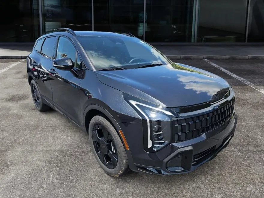 2026 Kia Sportage X-Line photo 1