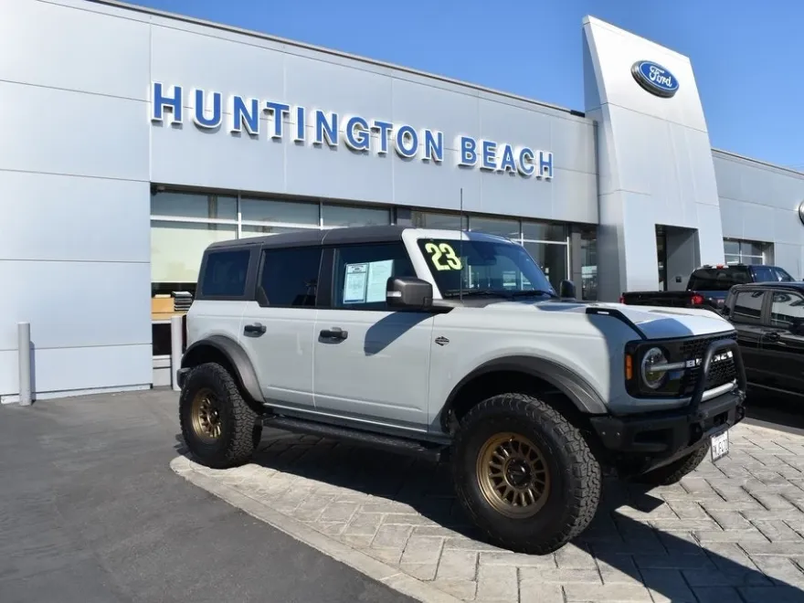 2023 Ford Bronco Wildtrak photo 1