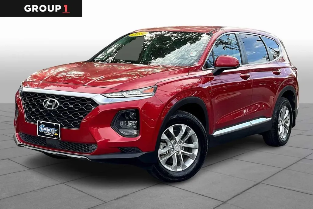 2019 Hyundai Santa Fe SE photo 1