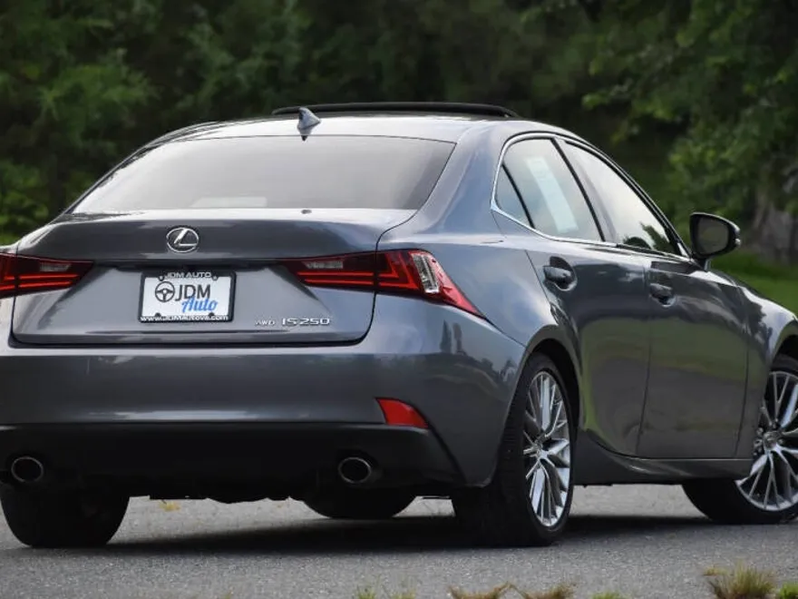 2014 Lexus IS 250 photo 1