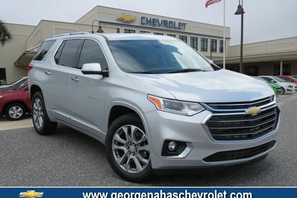 2020 Chevrolet Traverse Premier photo 1