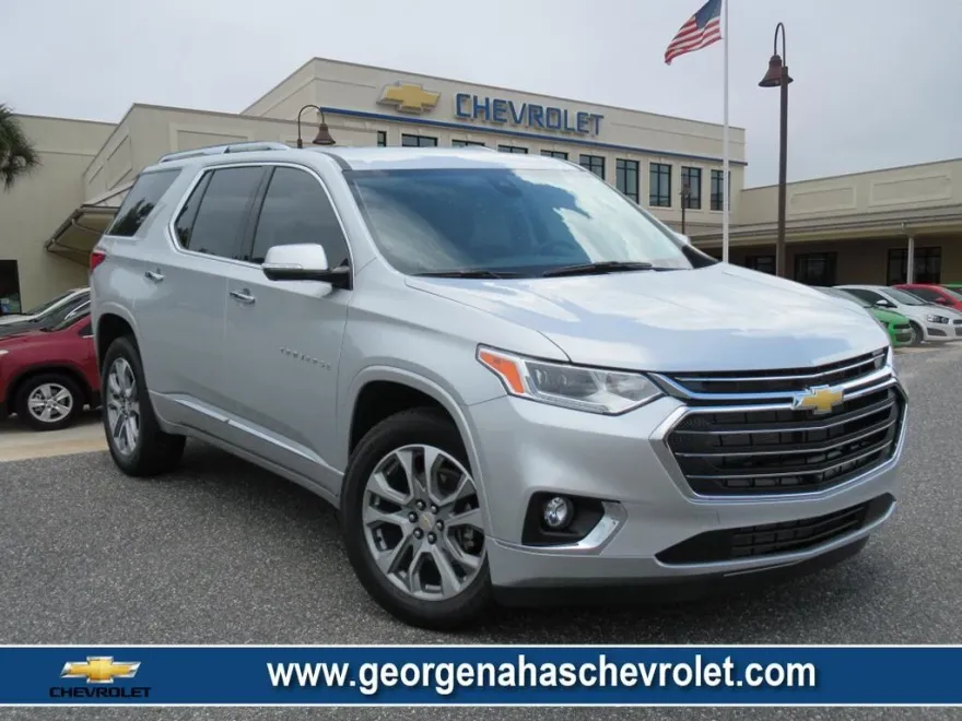 2020 Chevrolet Traverse Premier photo 1