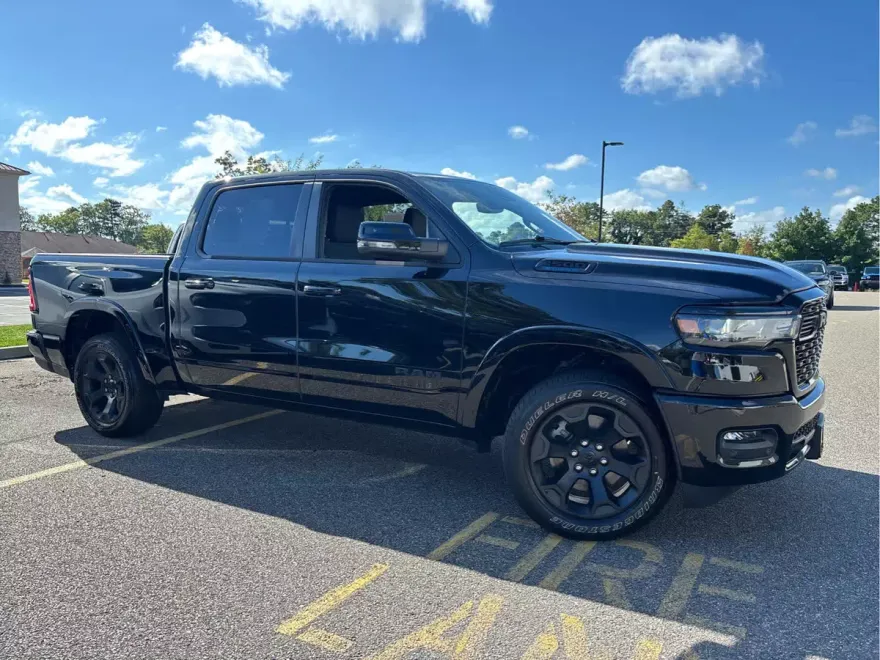 2025 Ram 1500 Big Horn photo 1