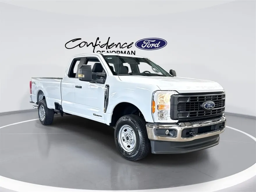 2025 Ford F-250 photo 1