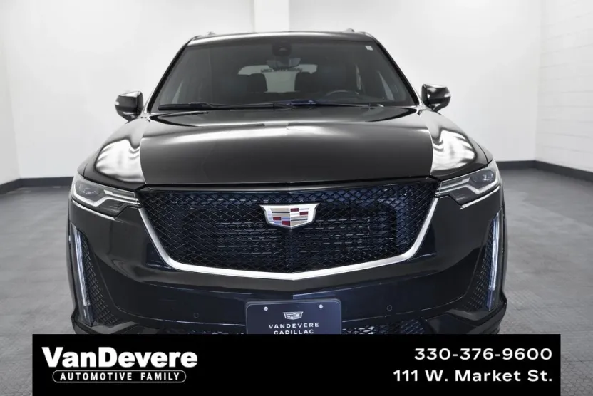 2024 Cadillac XT6 Sport photo 1