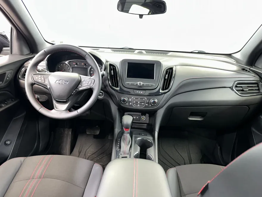 2023 Chevrolet Equinox RS photo 1