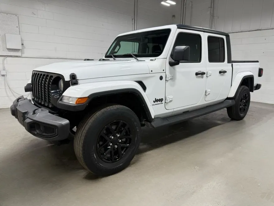 2022 Jeep Gladiator Altitude photo 1