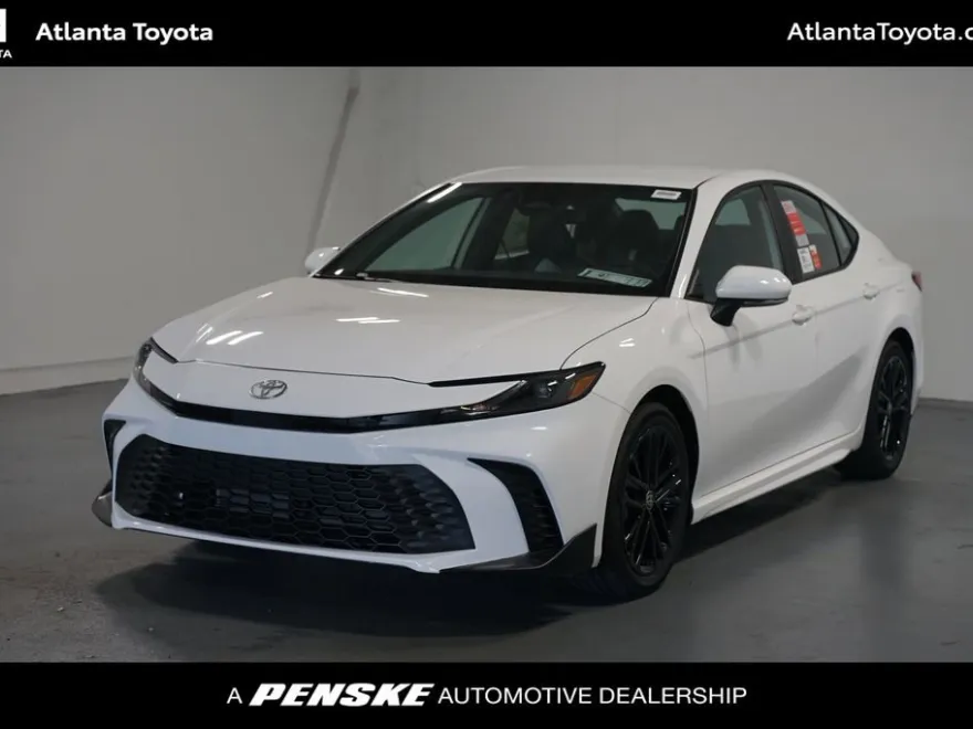 2026 Toyota Camry SE photo 1
