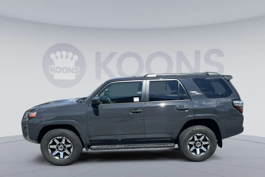 2024 Toyota 4Runner TRD Off-Road photo 1