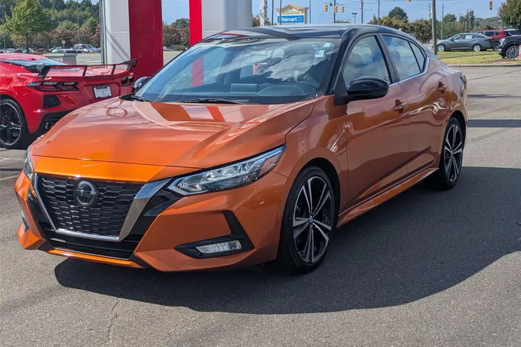 2023 Nissan Sentra SR photo 1