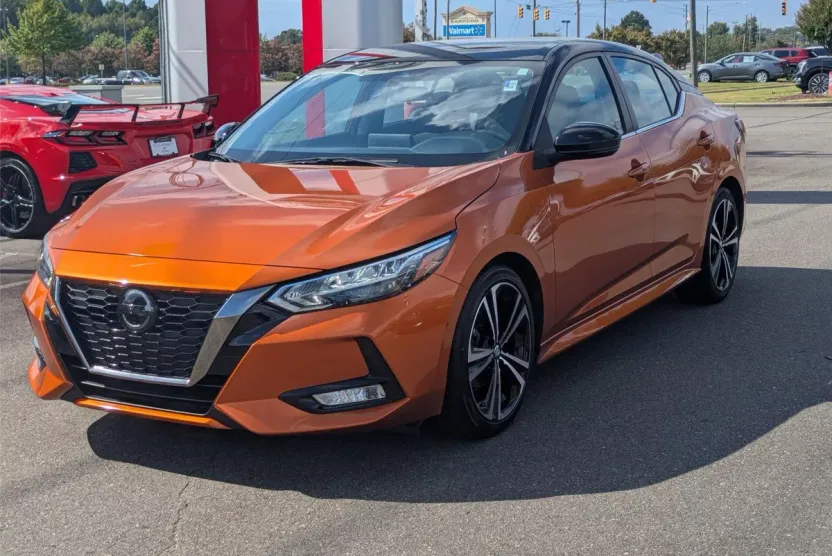 2023 Nissan Sentra SR photo 1