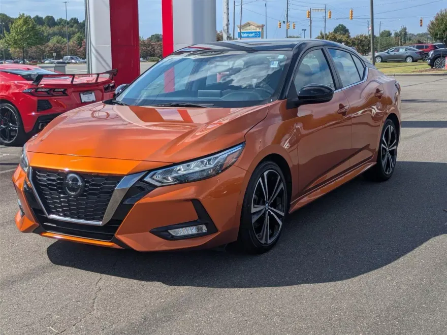 2023 Nissan Sentra SR photo 1